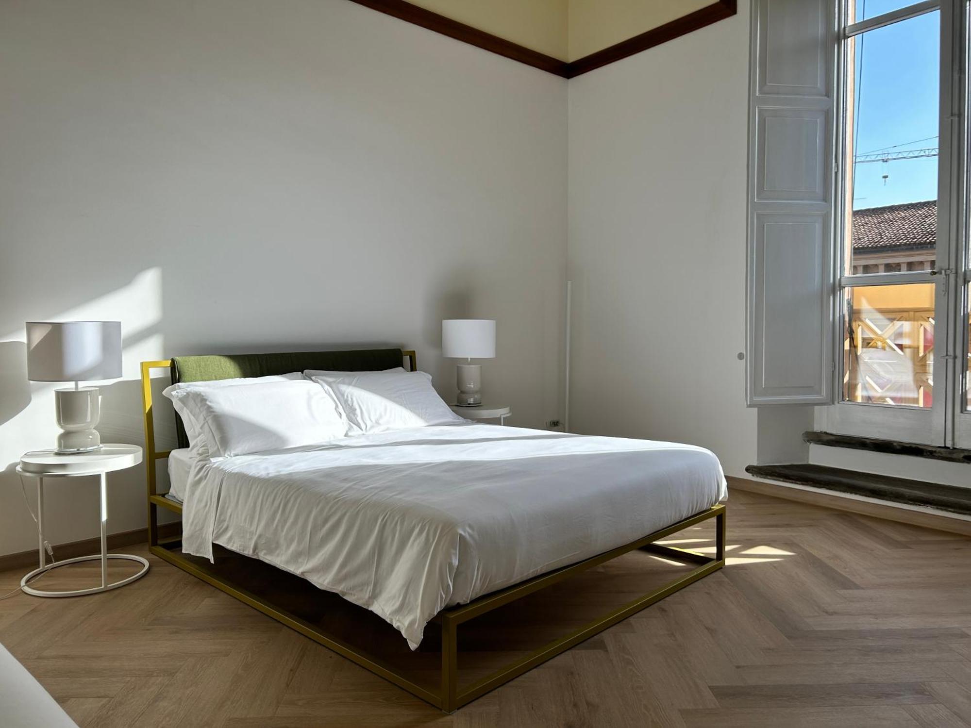 Frame Bologna Hotel Екстериор снимка