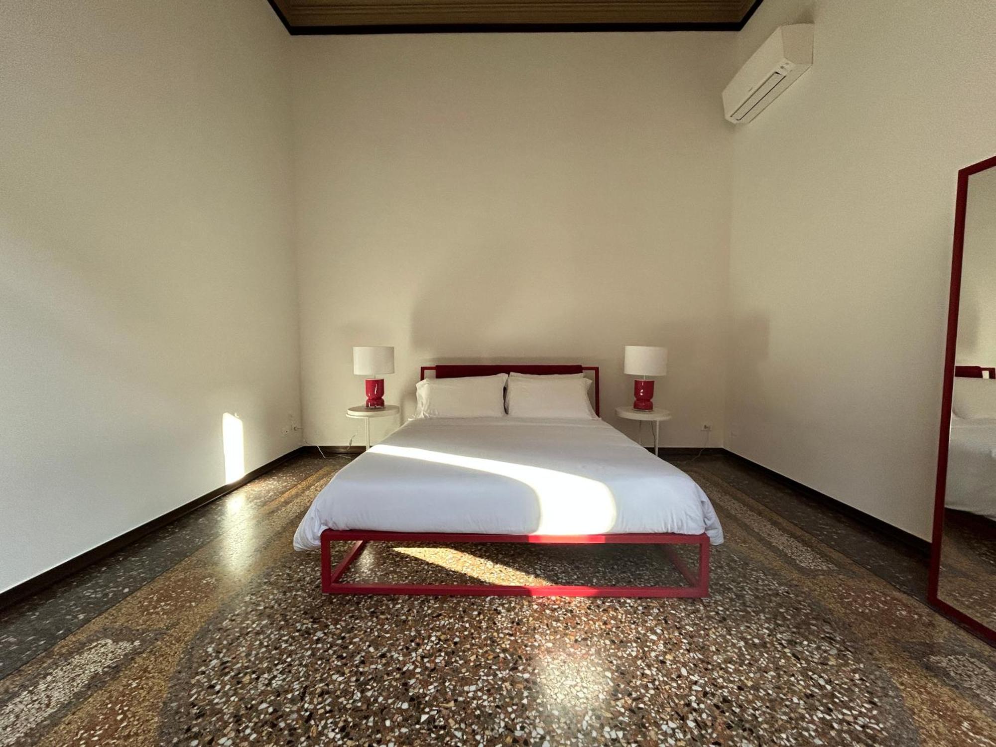 Frame Bologna Hotel Екстериор снимка
