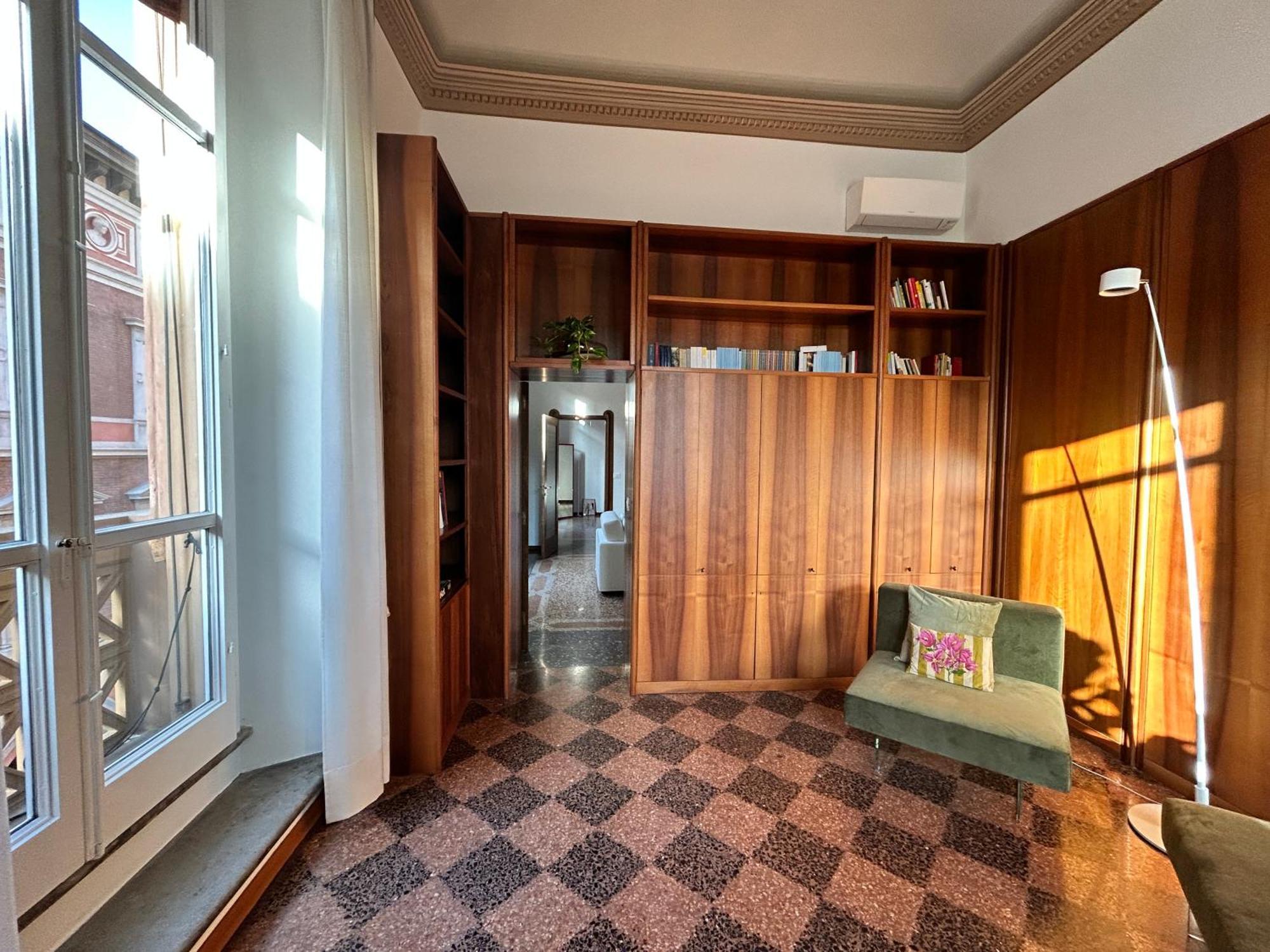 Frame Bologna Hotel Екстериор снимка